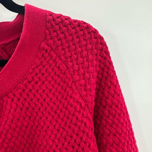 3For$20 Kim Rogers Wine Red Short Sweater size Large - Picture 2 of 5